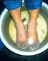 Makalu Gau soaking feet